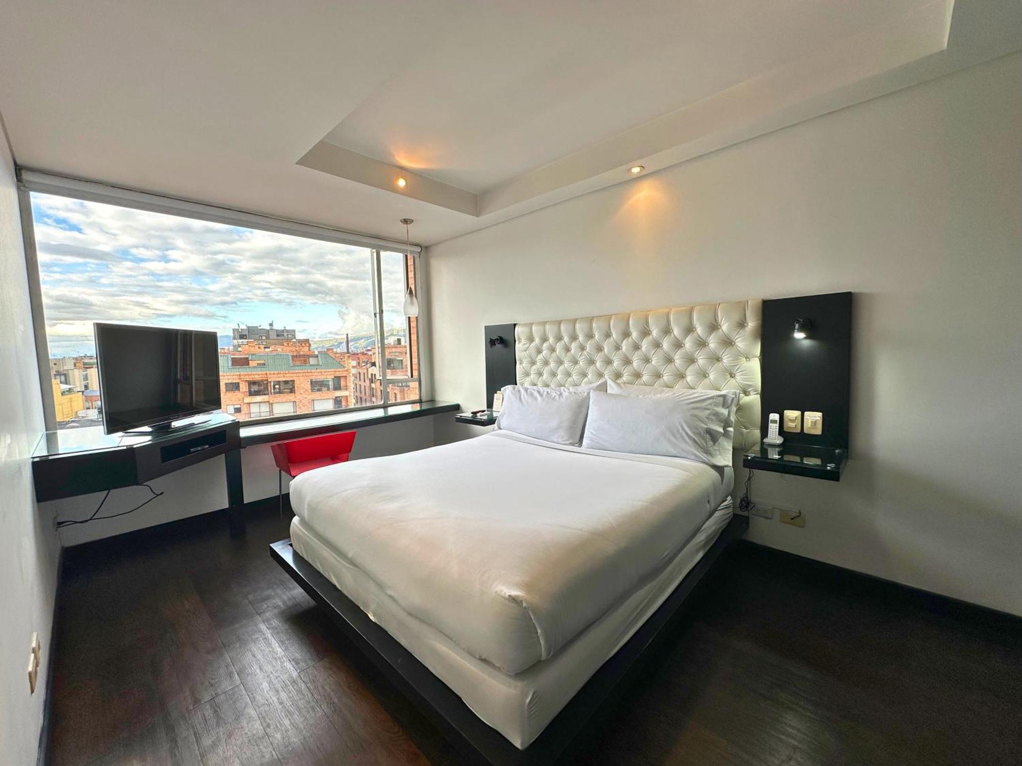 Hotel 104 Art Suites Богота Екстериор снимка